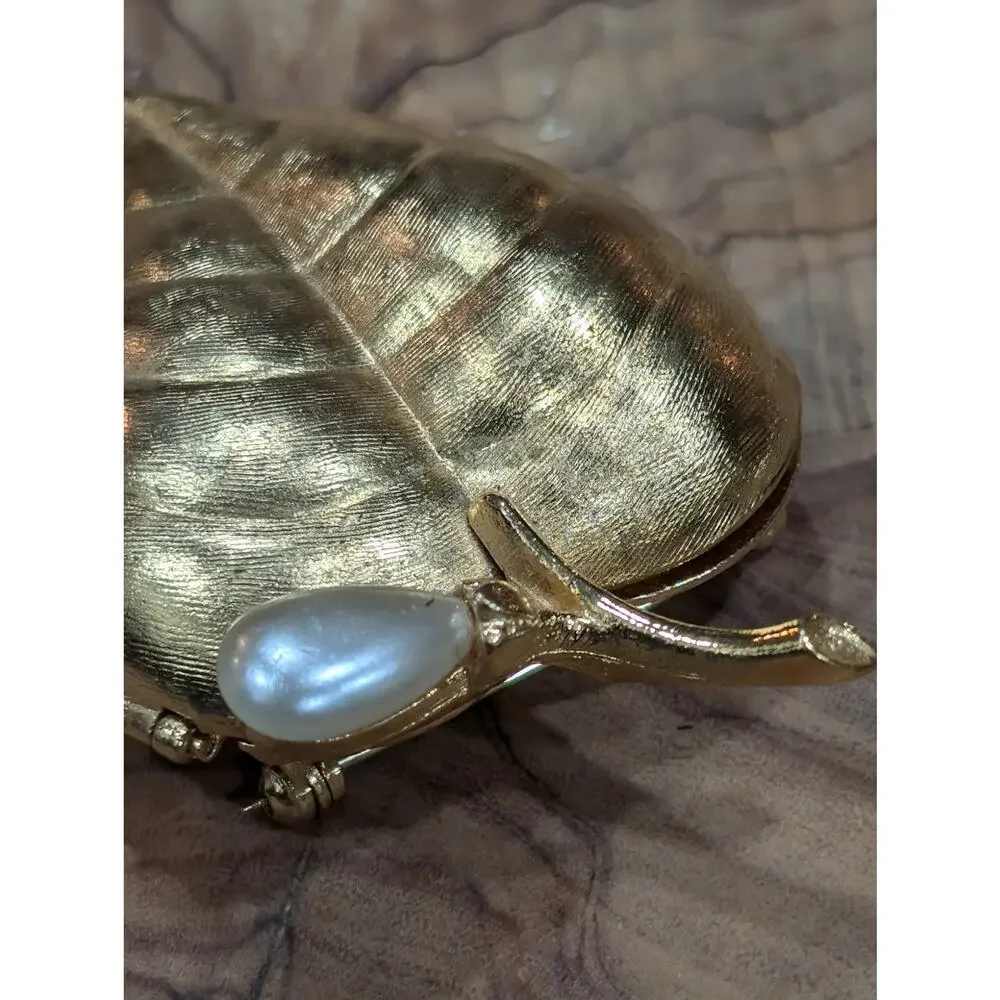 Avon 1972 Golden Leaf Solid Compact Pin Brooch with Faux Pearl Berry